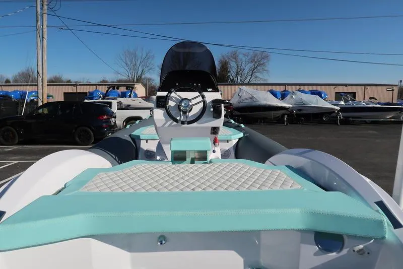 Slide: The Image of Custom 630 USA 2024 - 9