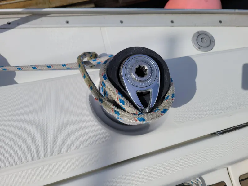 Slide: The Image of Winch with rope on Jeanneau Sun Odyssey 37 sailboat, 2001 model. - 17