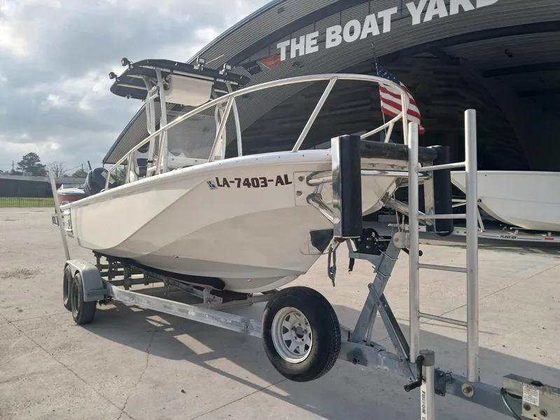 Slide: The Image of Boston Whaler 22 Outrage 1980 - 11
