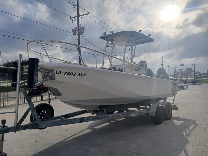 Slide: The Image of Boston Whaler 22 Outrage 1980 - 3