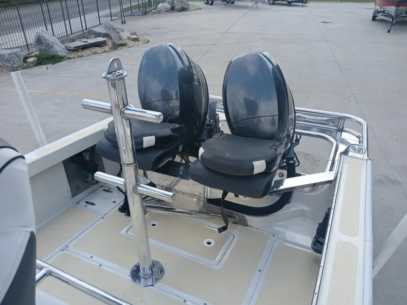 Slide: The Image of Boston Whaler 22 Outrage 1980 - 9