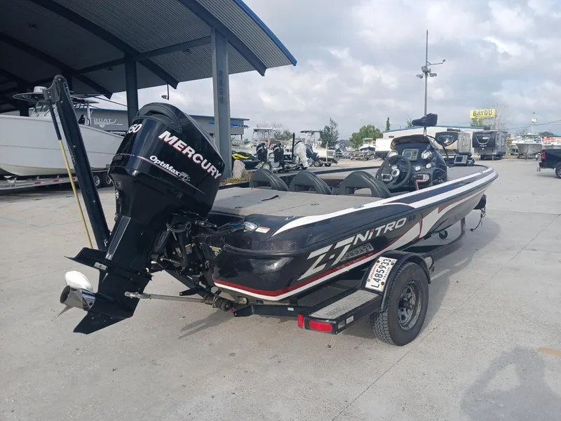 Slide: The Image of Nitro Z-7 2011 - 2