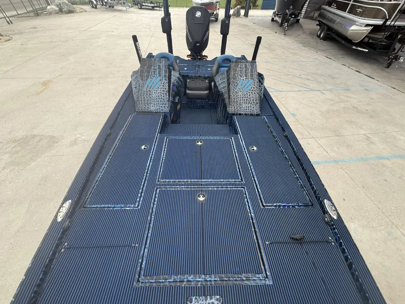 Slide: The Image of Gator Trax 20x72 Strike Series GE 2018 - 13