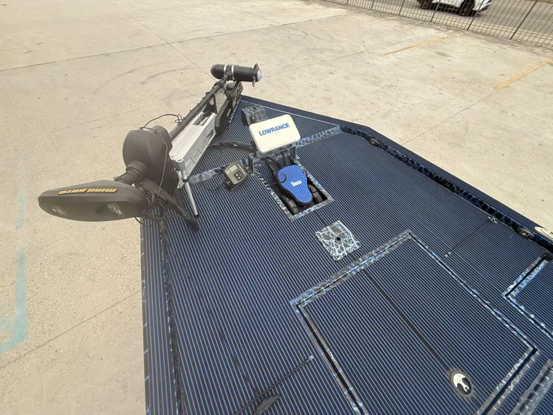 Slide: The Image of Gator Trax 20x72 Strike Series GE 2018 - 7