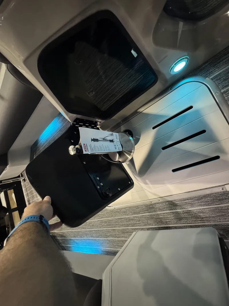 Slide: The Image of Premier Solaris Rear Social 2025 - 21