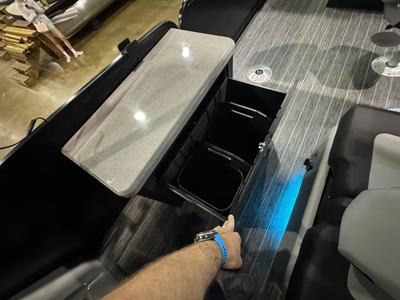 Slide: The Image of Premier Solaris Rear Social 2025 - 22