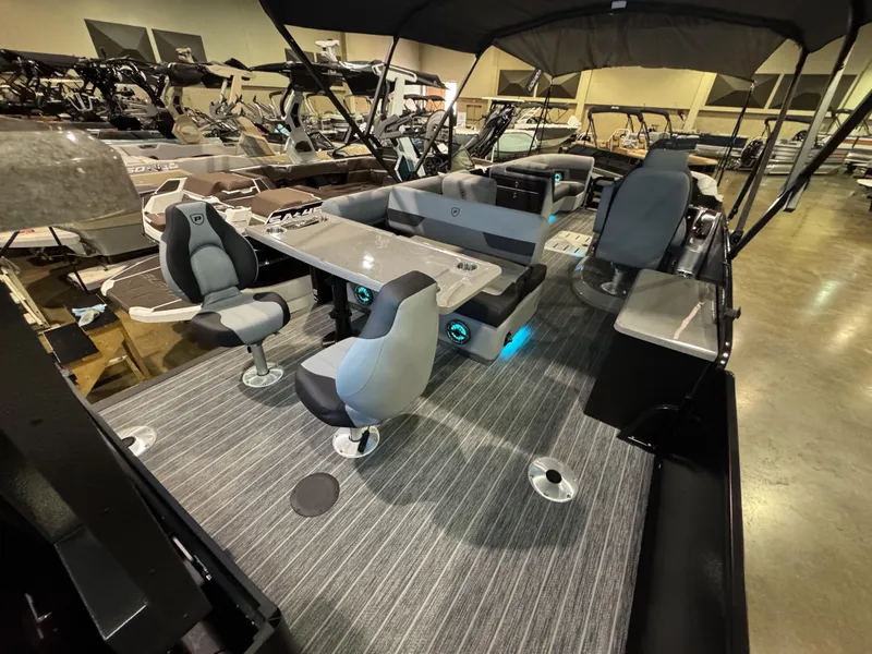 Slide: The Image of Premier Solaris Rear Social 2025 - 23