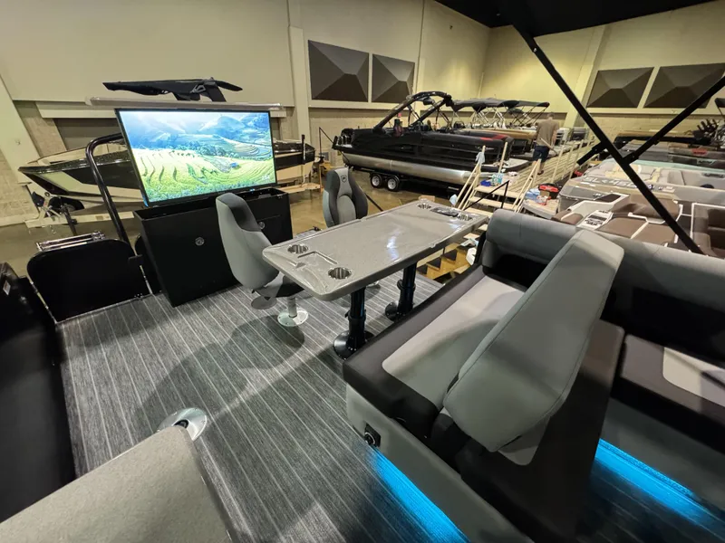 Slide: The Image of Premier Solaris Rear Social 2025 - 40