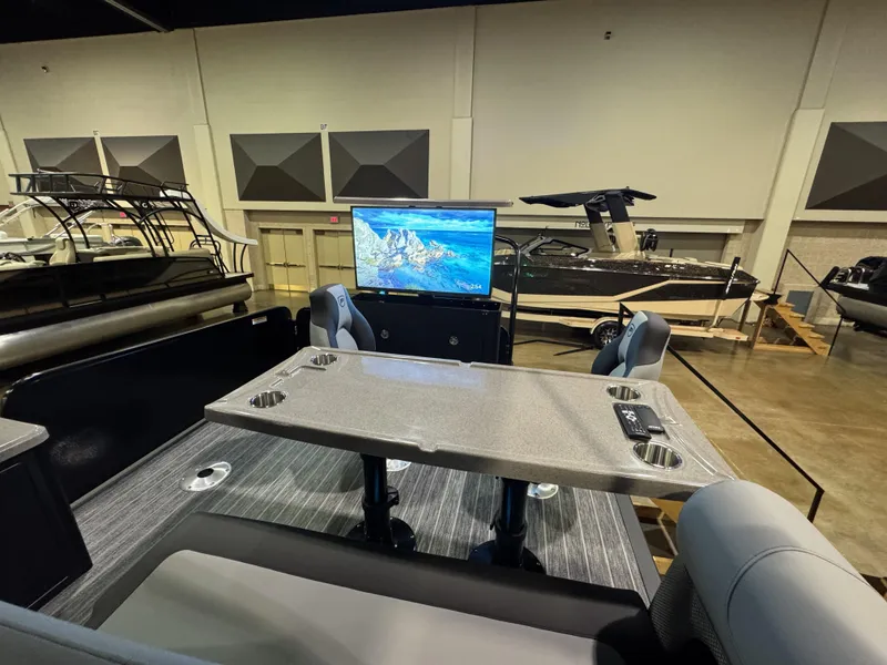 Slide: The Image of Premier Solaris Rear Social 2025 - 42