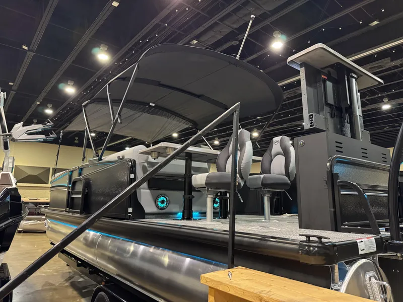 Slide: The Image of Premier Solaris Rear Social 2025 - 8