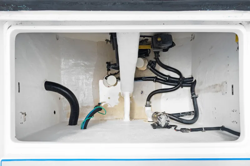 Slide: The Image of Intrepid 377 Walkaround 2004 - 55