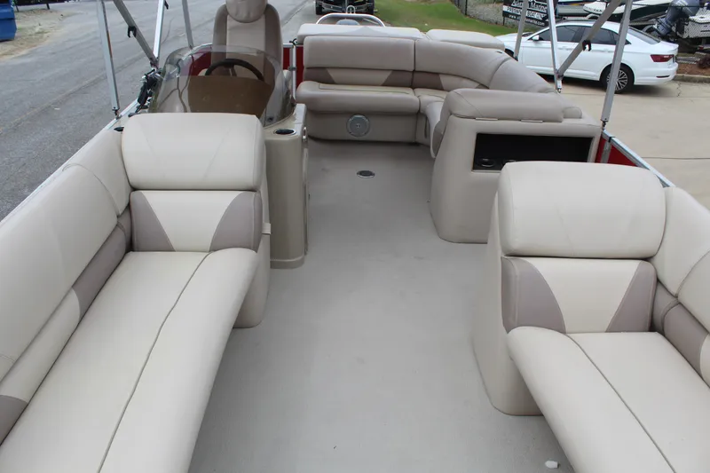 Slide: The Image of Silver Wave 230 ISLAND LP 2017 - 18