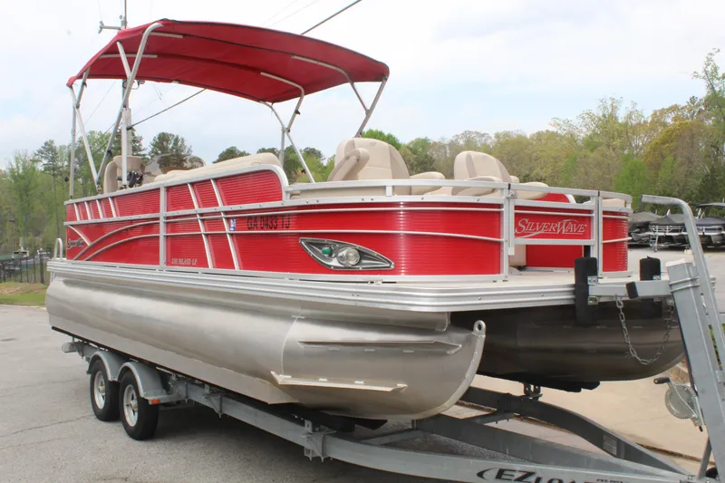 Slide: The Image of Silver Wave 230 ISLAND LP 2017 - 8