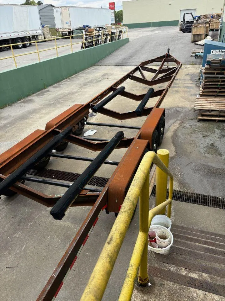 Slide: The Image of Rusty boat trailer frame in industrial area, suitable for Sunseeker Superhawk 48 Mk II, 2000 model. - 15