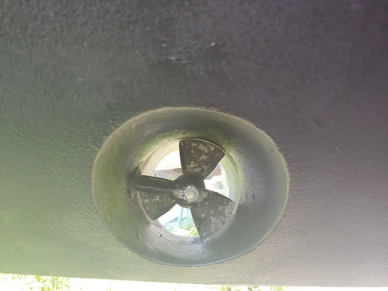 Slide: The Image of Bow thruster of a 2000 Sunseeker Superhawk 48 Mk II yacht. - 26