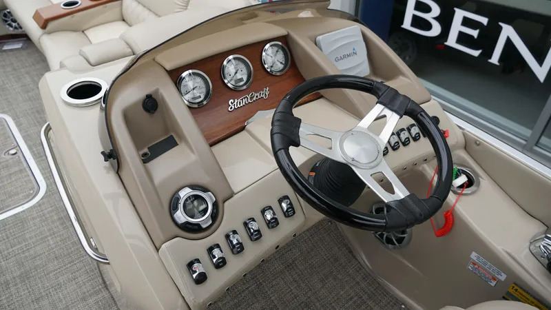 Slide: The Image of Bennington 2875QCW 2014 - 16