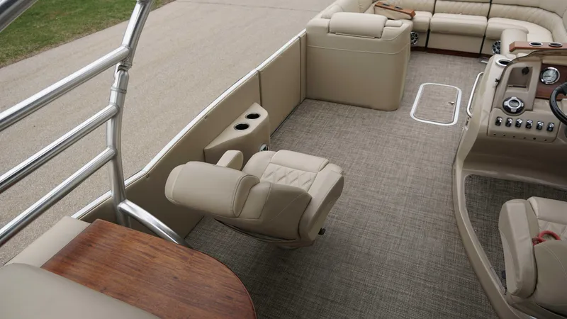 Slide: The Image of Bennington 2875QCW 2014 - 8