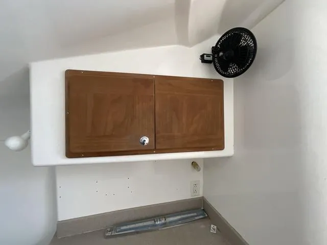 Slide: The Image of Contender 36 Fish Around 2006 - 17