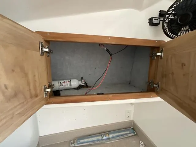 Slide: The Image of Contender 36 Fish Around 2006 - 18