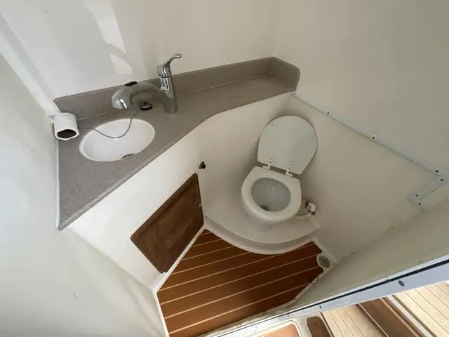 Slide: The Image of Contender 36 Fish Around 2006 - 25