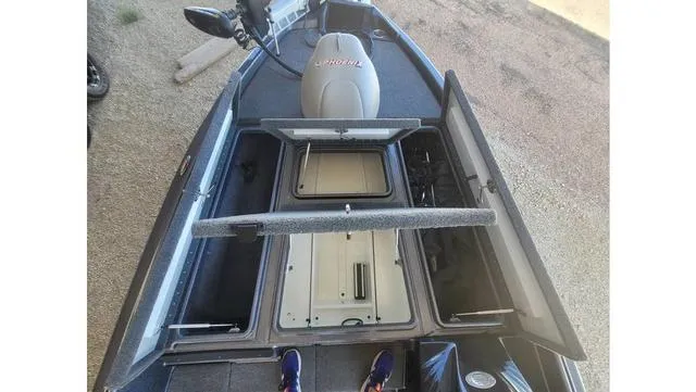 Slide: The Image of Phoenix Bass Boat 721 Pro XP SC 2022 - 11