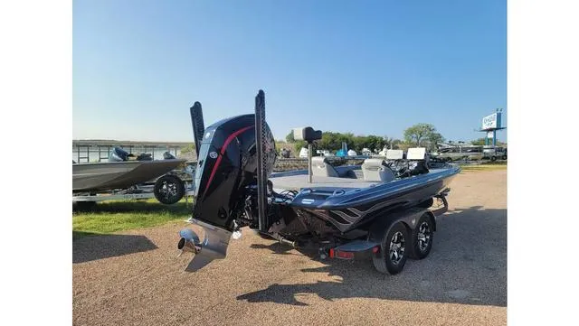 Slide: The Image of Phoenix Bass Boat 721 Pro XP SC 2022 - 9
