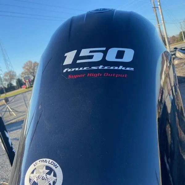 Slide: The Image of 2024 Xpress XP200 outboard motor, 150 horsepower, four-stroke, super high output engine. - 5