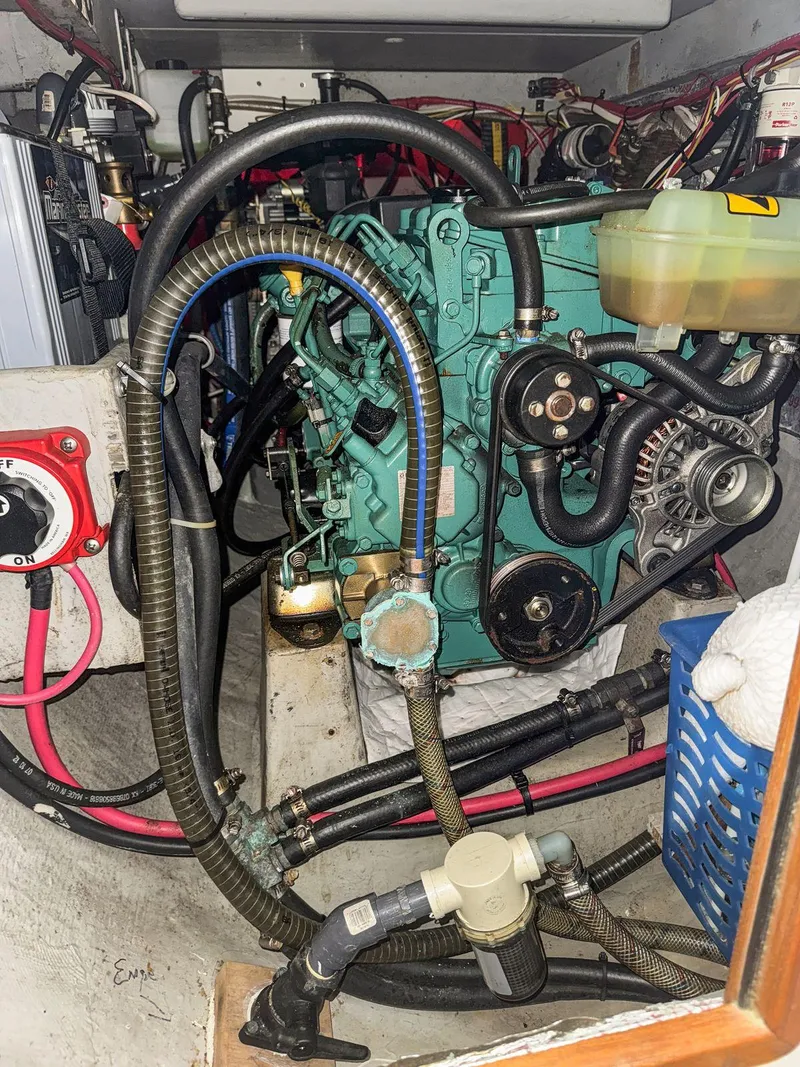 Slide: The Image of Manta 42 MkII 2000 - 54