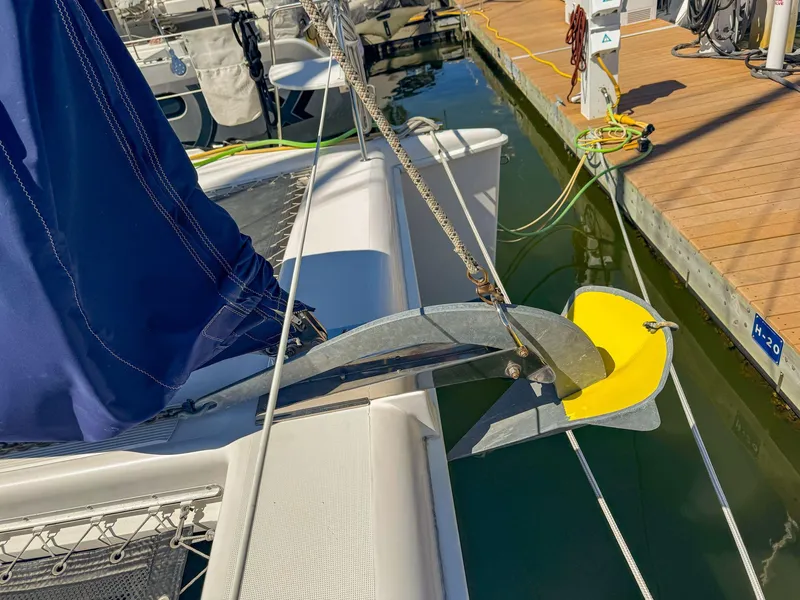 Slide: The Image of Manta 42 MkII 2000 - 57