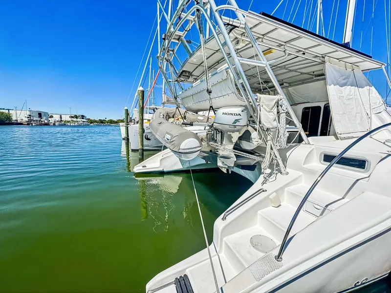 Slide: The Image of Manta 42 MkII 2000 - 61