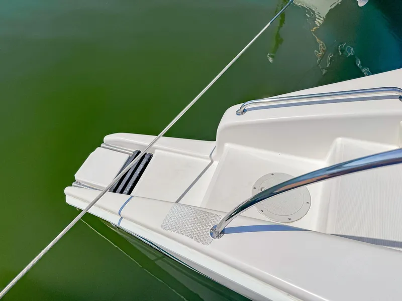 Slide: The Image of Manta 42 MkII 2000 - 63