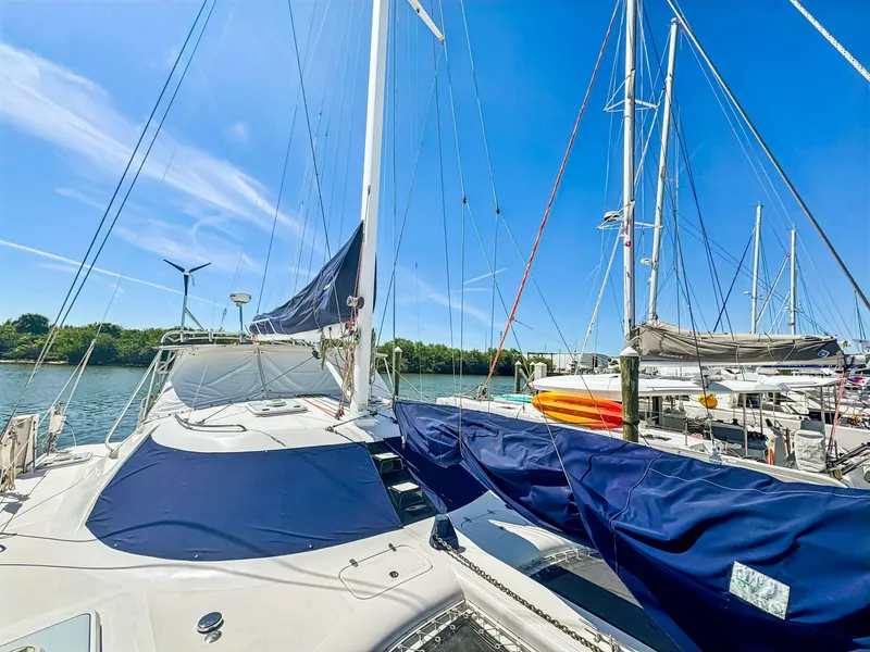 Slide: The Image of Manta 42 MkII 2000 - 78