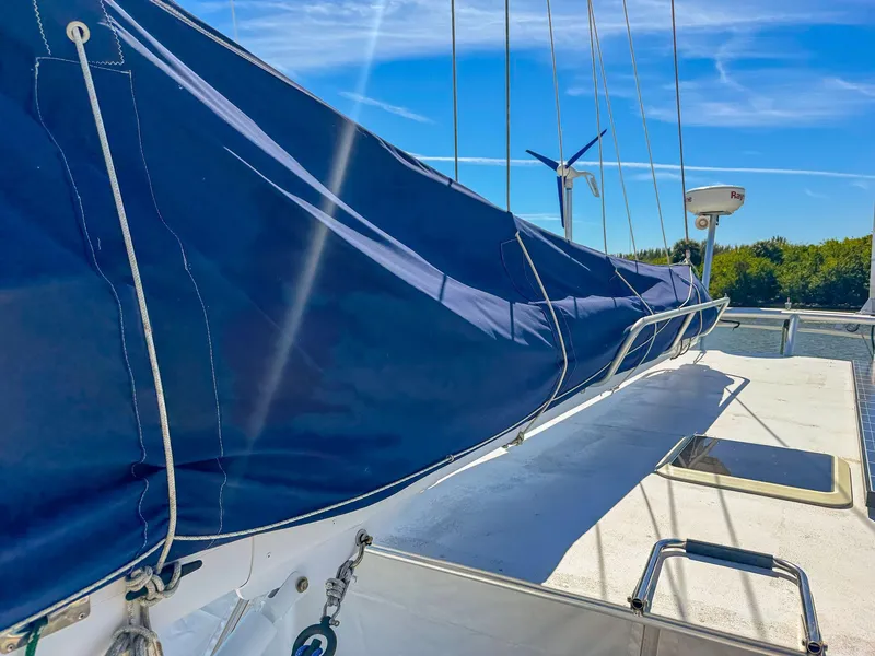 Slide: The Image of Manta 42 MkII 2000 - 79