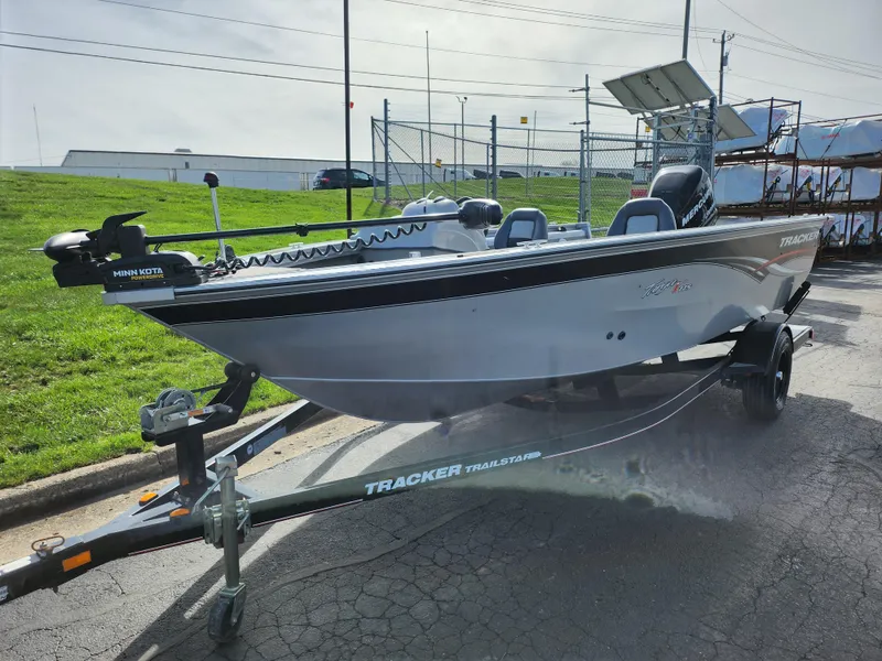 Slide: The Image of 2007 Tracker Targa 175 SC boat on trailer, parked outdoors. - 6