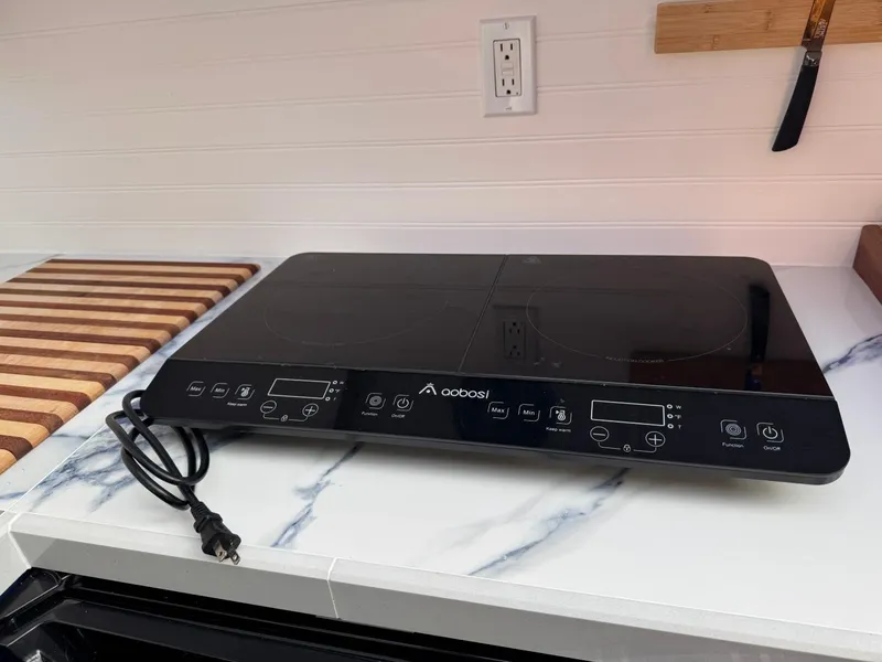 Slide: The Image of Prima 52 Cockpit Motor Yacht 1989 - 51