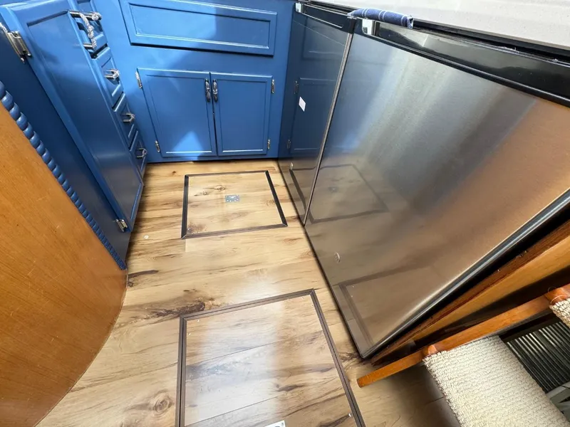 Slide: The Image of Prima 52 Cockpit Motor Yacht 1989 - 52