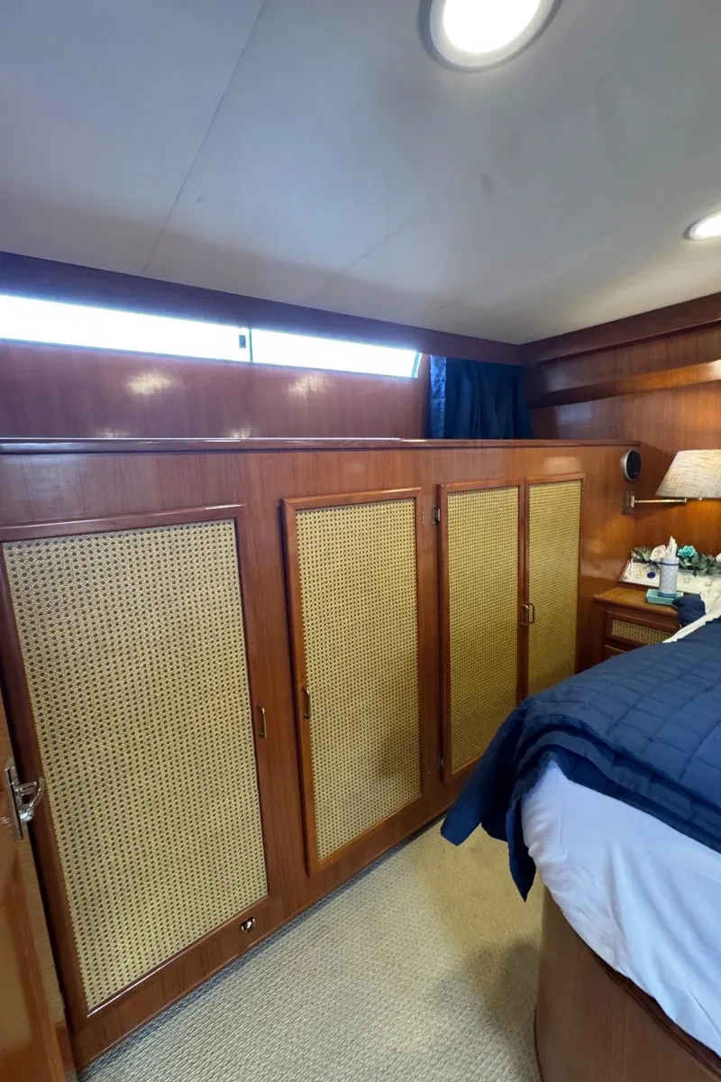 Slide: The Image of Prima 52 Cockpit Motor Yacht 1989 - 65