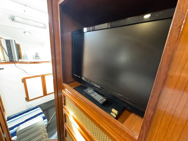 Slide: The Image of Prima 52 Cockpit Motor Yacht 1989 - 77