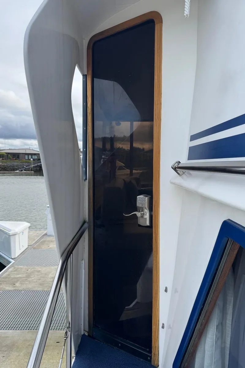 Slide: The Image of Prima 52 Cockpit Motor Yacht 1989 - 83