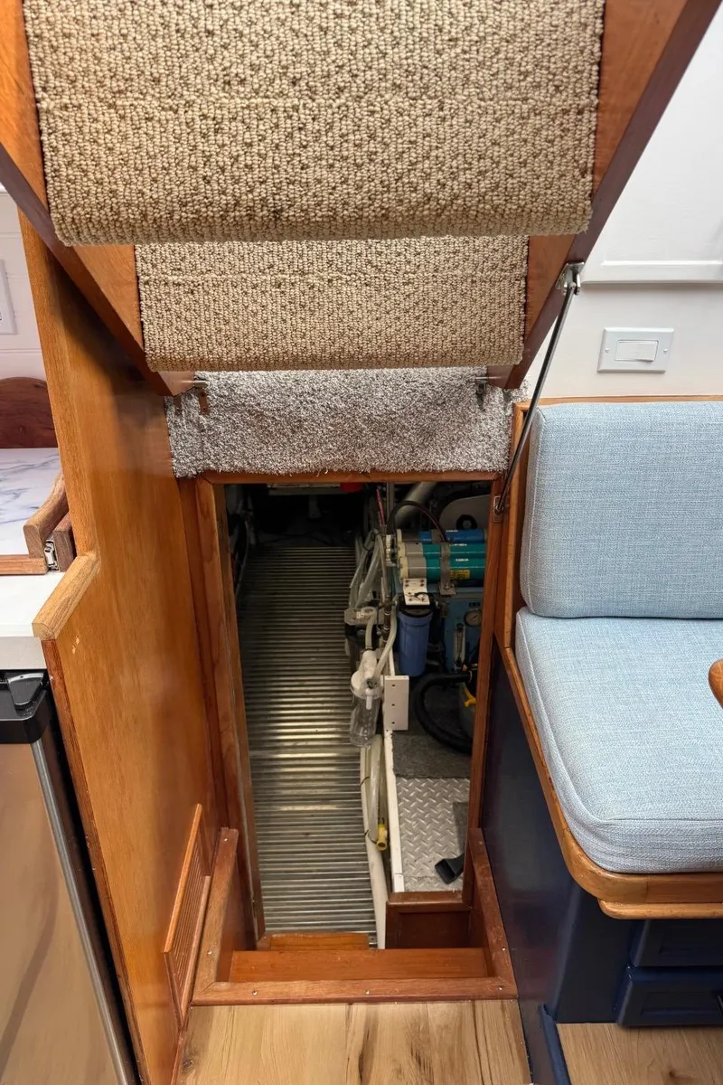 Slide: The Image of Prima 52 Cockpit Motor Yacht 1989 - 88