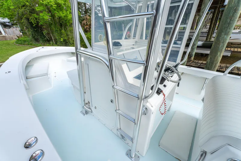 Slide: The Image of 2018 Albury Brothers 33 boat interior with helm and seating area. - 29