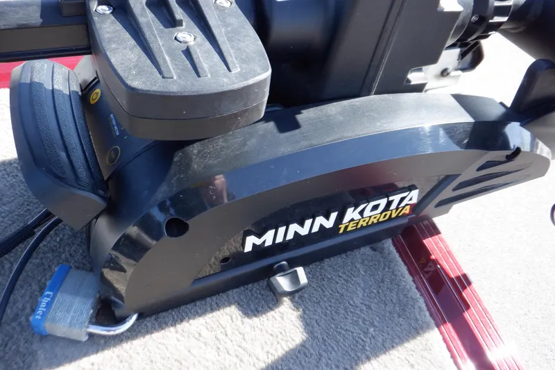 Slide: The Image of Alumacraft Competitor 165 Sport 2020 - 50