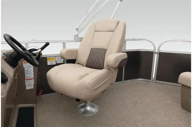 Slide: The Image of Captain's chair on 2021 Sun Tracker Party Barge 20 DLX pontoon boat. - 37