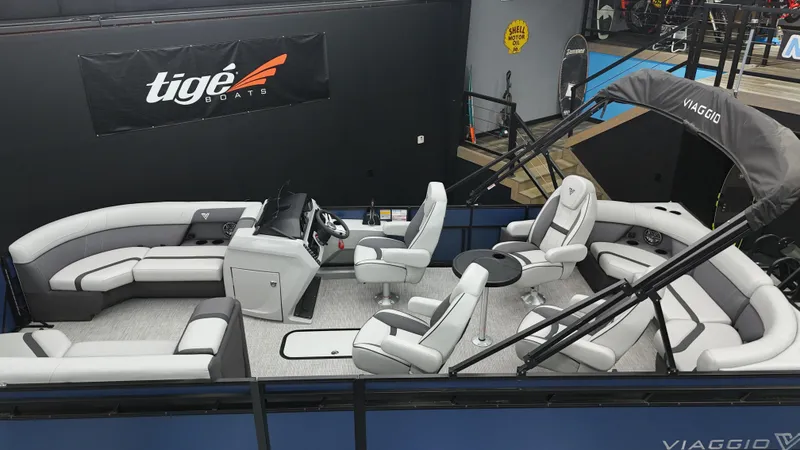 Slide: The Image of 2025 Viaggio Lago X-Q pontoon boat with luxurious seating and modern design. - 7