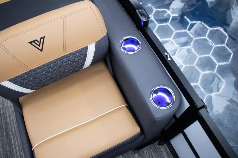 Slide: The Image of Luxurious Viaggio Lago Z-S 2025 boat seat with cup holders and stylish design. - 22