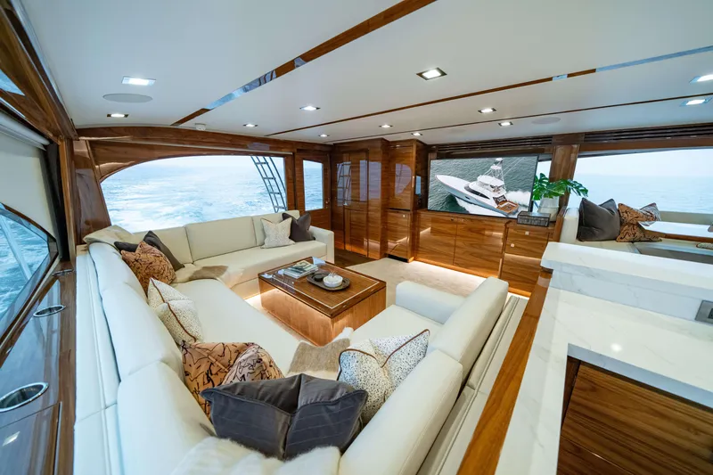 Slide: The Image of Viking 82 Convertible Salon - 19