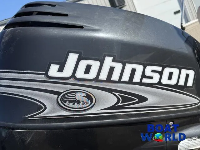 Slide: The Image of Crestliner Super Hawk 1700 2002 - 52