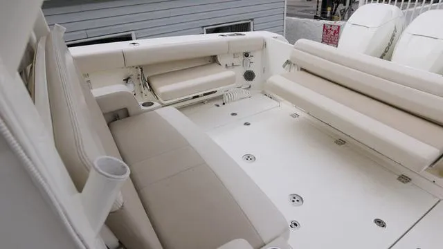 Slide: The Image of Boston Whaler 380 Outrage 2018 - 18