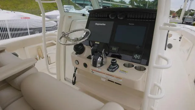 Slide: The Image of Boston Whaler 380 Outrage 2018 - 9