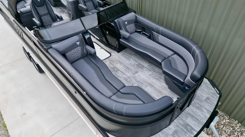 Slide: The Image of 2025 Viaggio Diamante UWA boat with luxurious gray seating and modern design. - 5